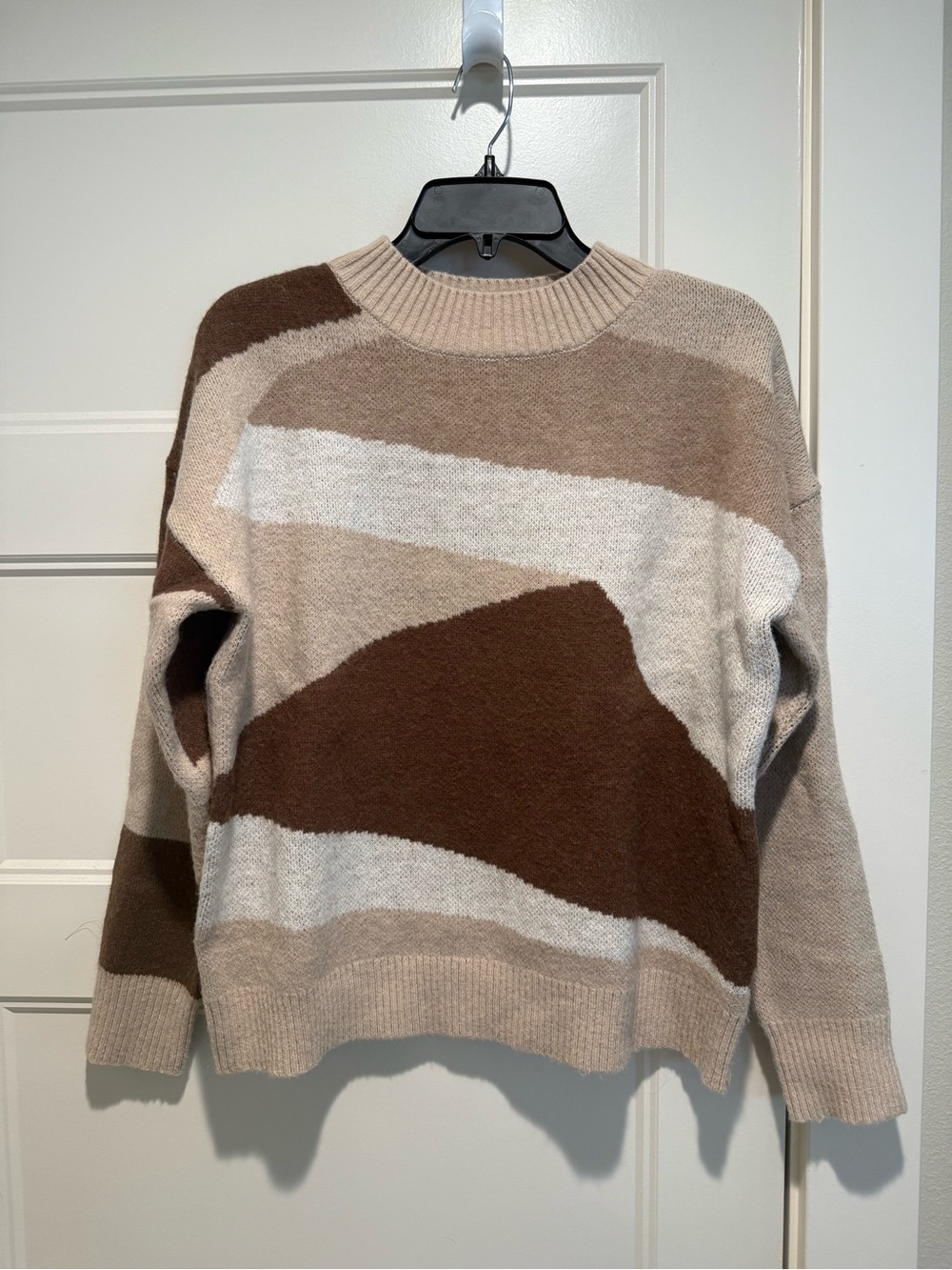 Vici Neutral Knit Sweater in Light Brown & Cream